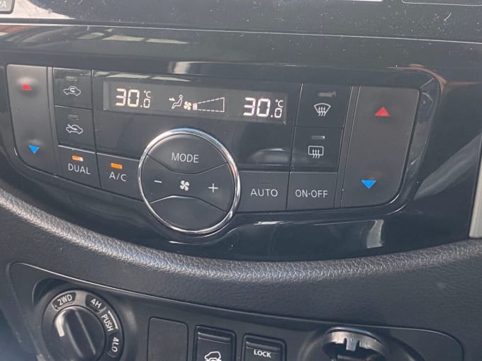 2025 Nissan Navara