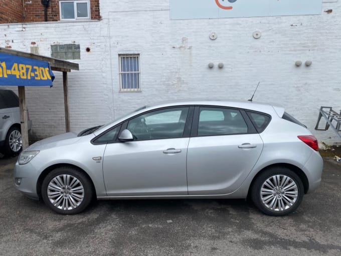 2025 Vauxhall Astra