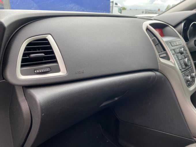 2025 Vauxhall Astra