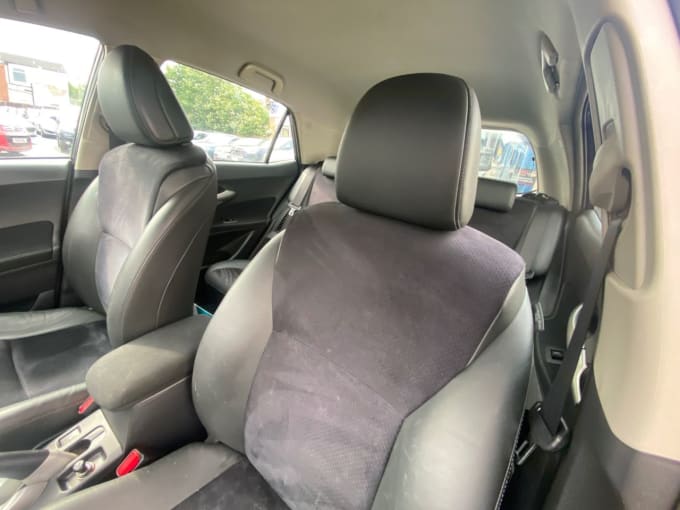 2025 Toyota Auris