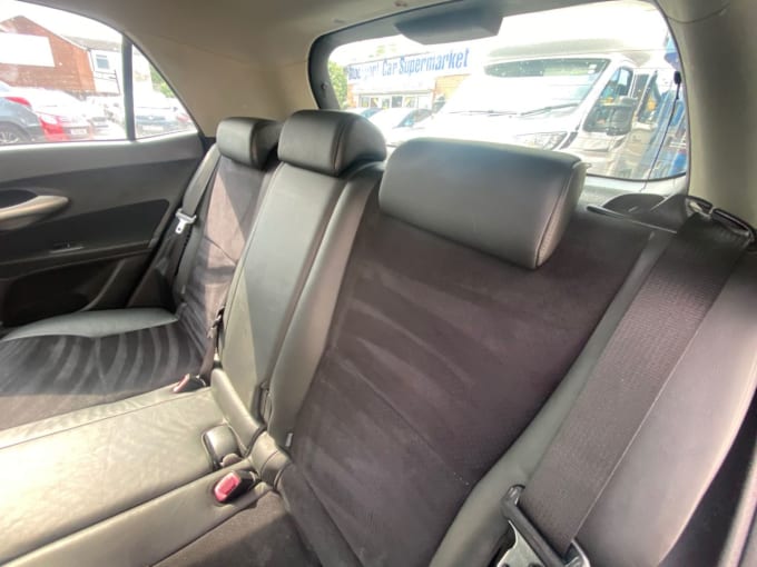 2025 Toyota Auris