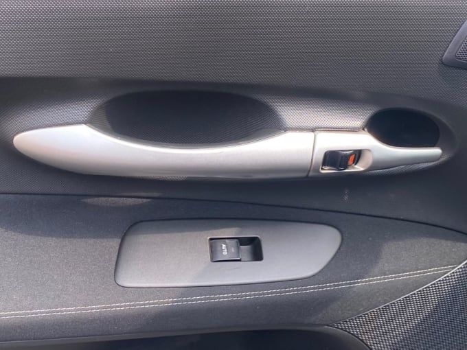 2025 Toyota Auris