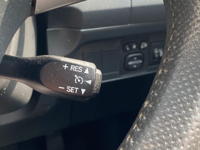 2025 Toyota Auris