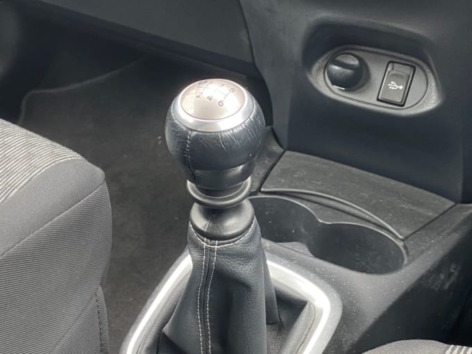 2025 Toyota Yaris