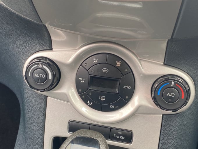 2025 Ford Fiesta