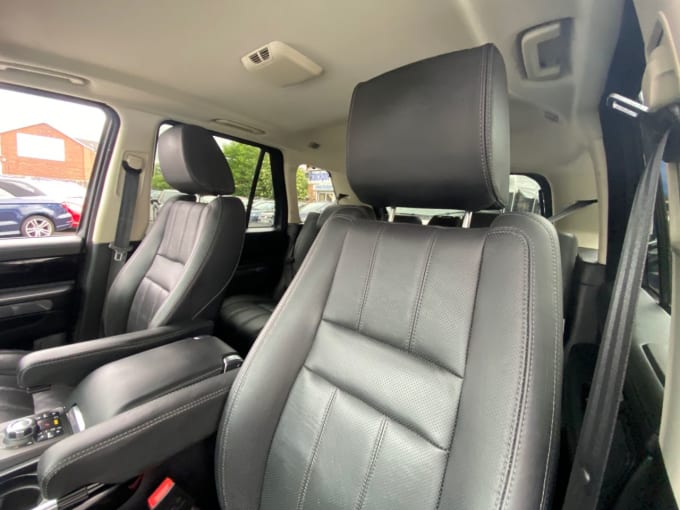 2025 Land Rover Range Rover Sport