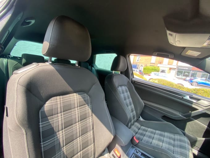 2025 Volkswagen Golf