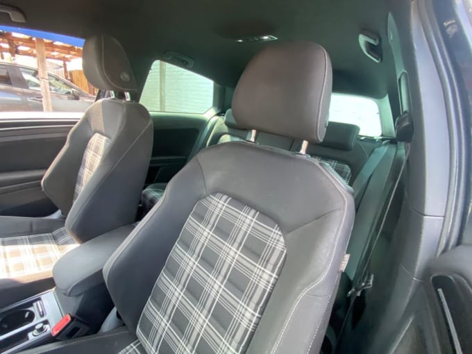 2025 Volkswagen Golf