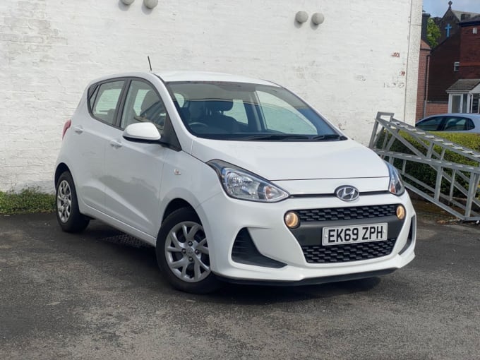2025 Hyundai I10