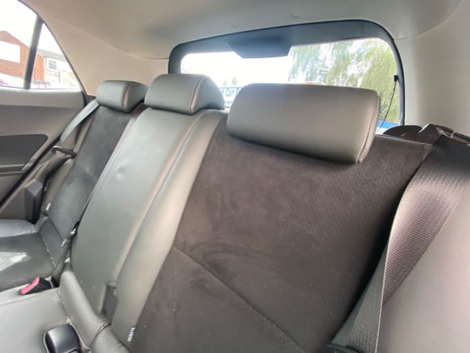 2025 Toyota Auris