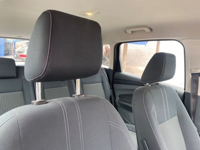 2025 Ford C-max
