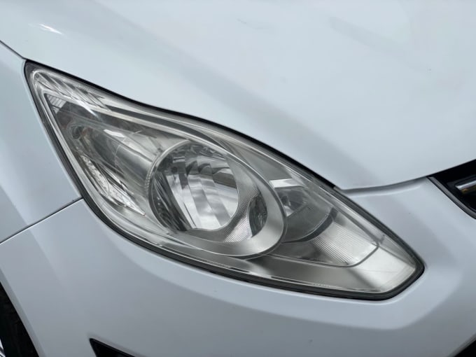 2025 Ford C-max