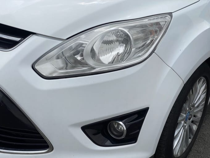 2025 Ford C-max