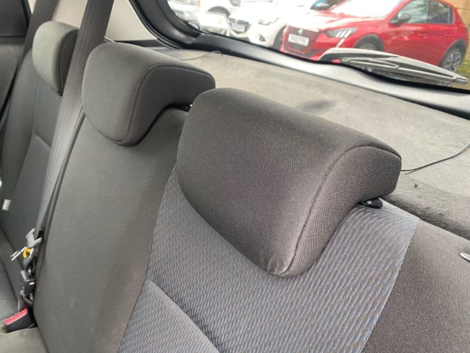 2025 Toyota Yaris