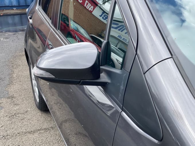 2025 Toyota Yaris