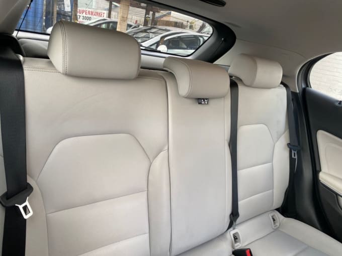 2025 Mercedes-benz 180