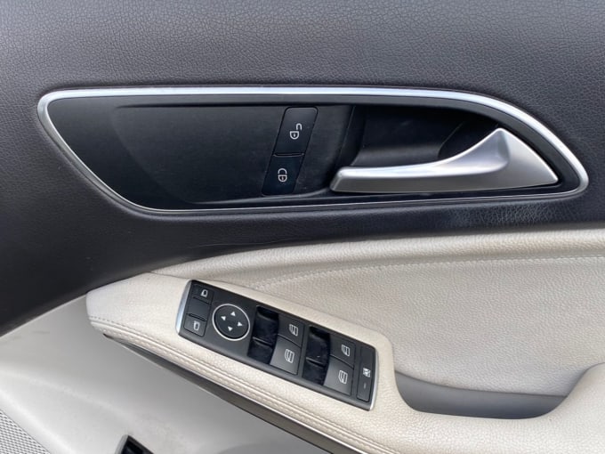 2025 Mercedes-benz 180