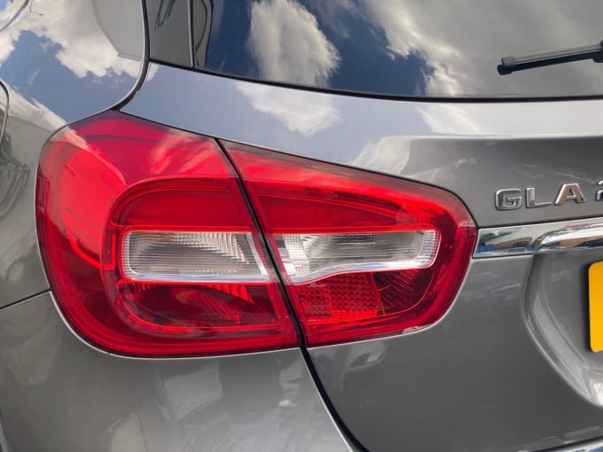 2025 Mercedes-benz 180