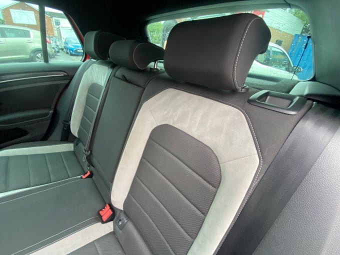 2025 Volkswagen Golf