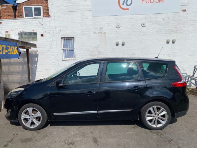 2025 Renault Grand Scenic