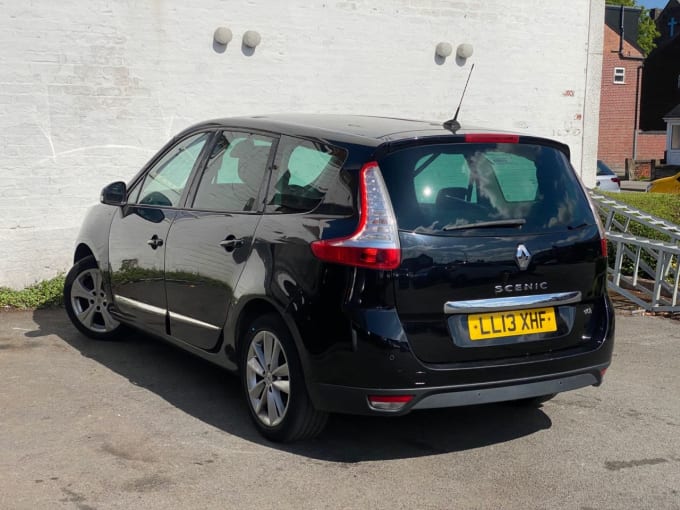 2025 Renault Grand Scenic