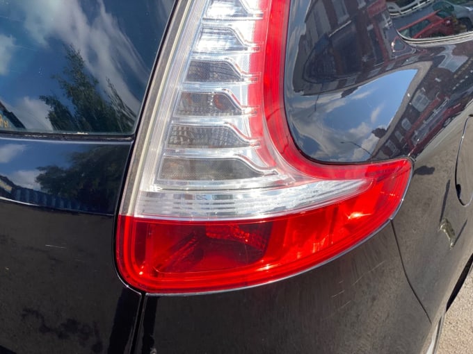2025 Renault Grand Scenic