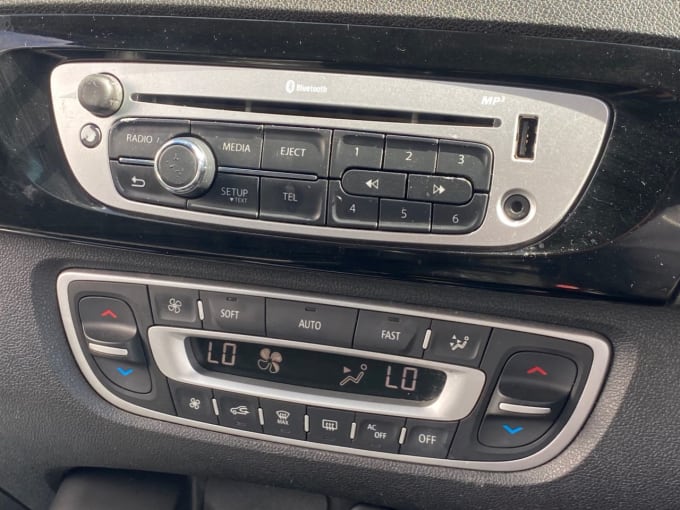 2025 Renault Grand Scenic