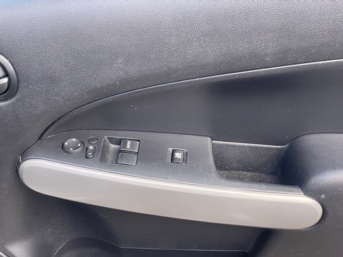 2025 Mazda Mazda2