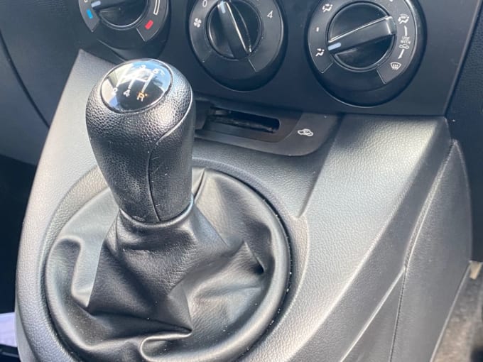 2025 Mazda Mazda2