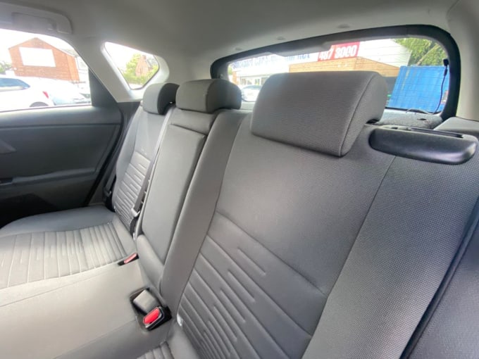2025 Toyota Auris