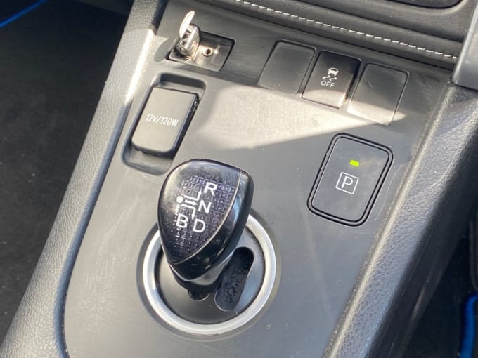 2025 Toyota Auris