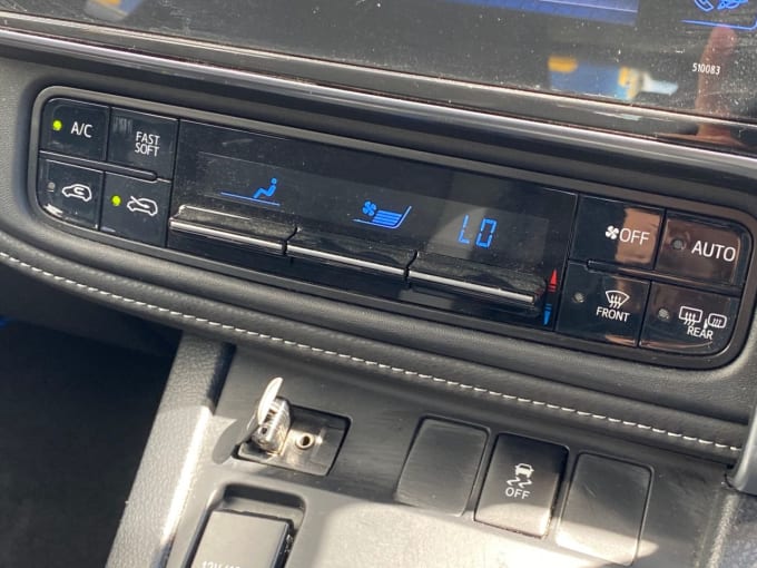 2025 Toyota Auris
