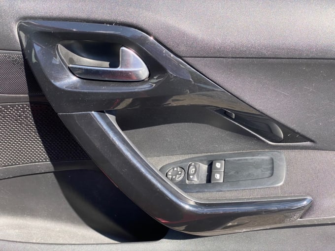 2025 Peugeot 208