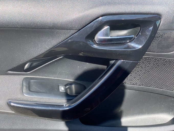 2025 Peugeot 208