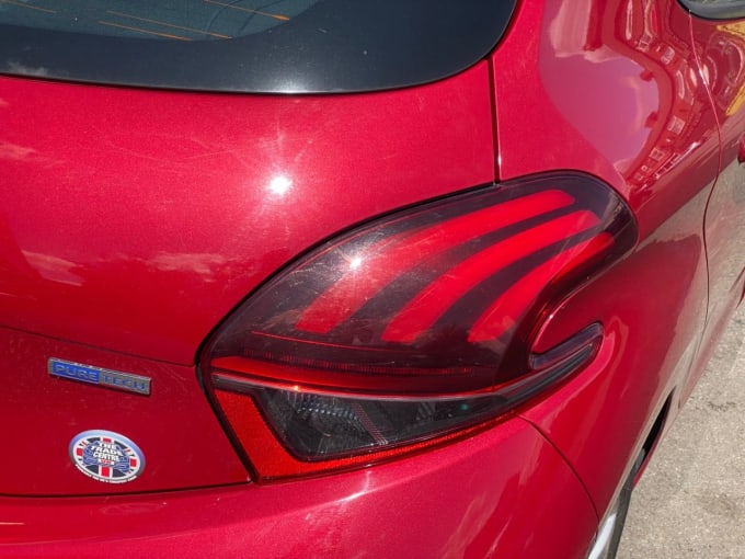 2025 Peugeot 208