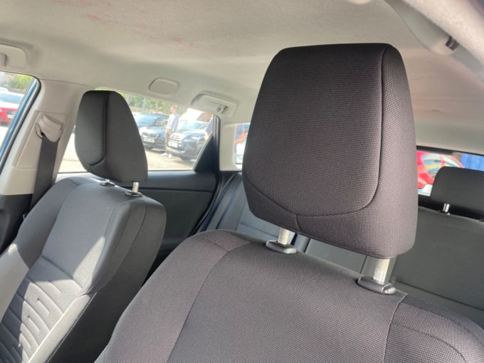 2025 Toyota Auris