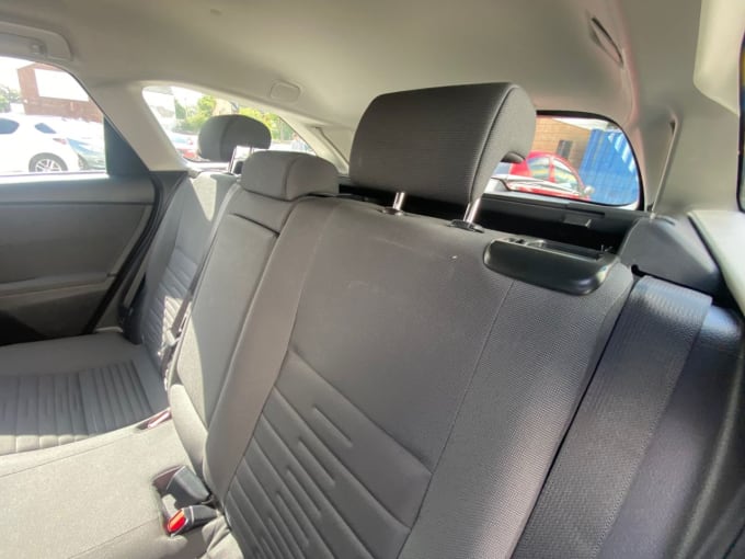 2025 Toyota Auris