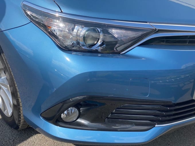 2025 Toyota Auris