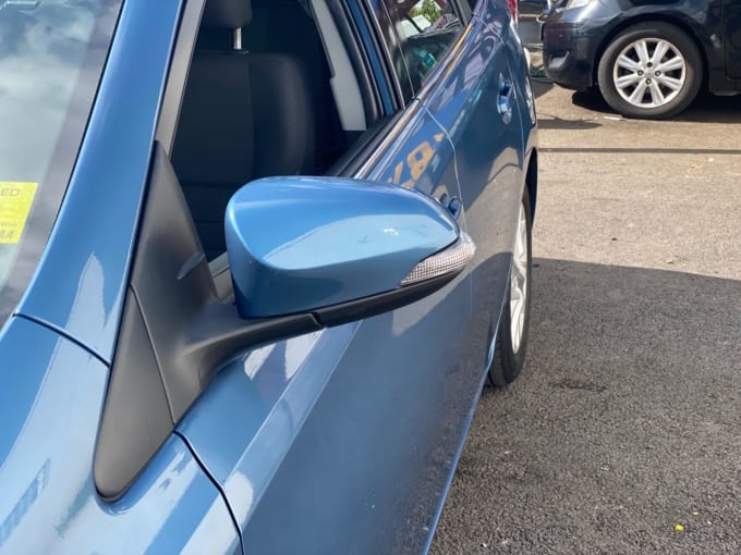 2025 Toyota Auris