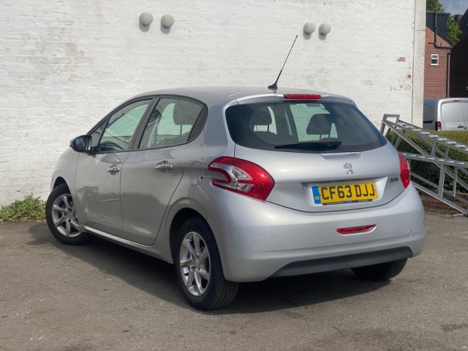 2025 Peugeot 208
