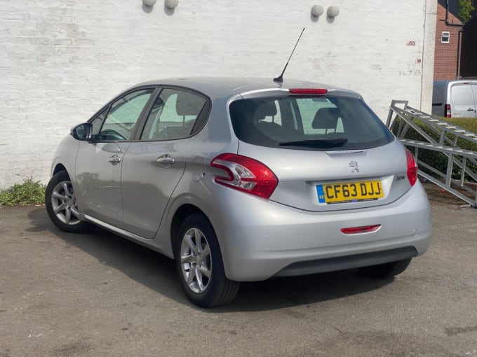 2025 Peugeot 208