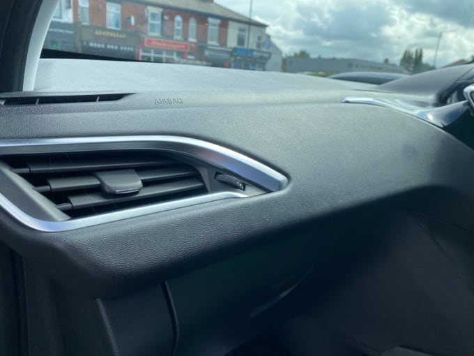 2025 Peugeot 208