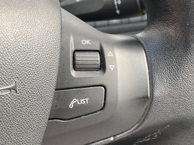 2025 Peugeot 208