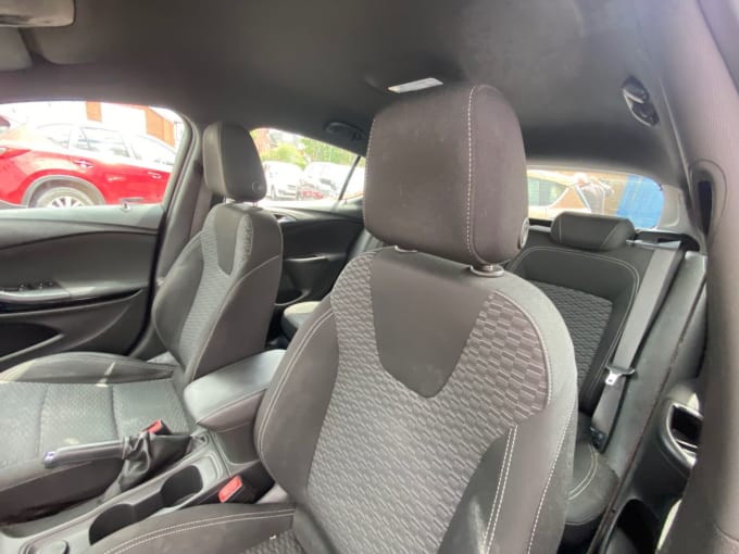 2025 Vauxhall Astra