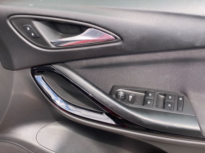 2025 Vauxhall Astra