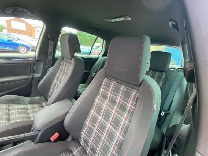 2025 Volkswagen Golf