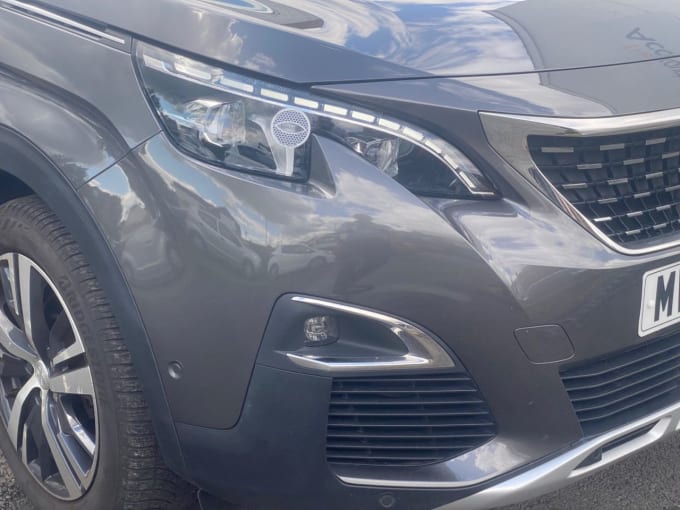 2025 Peugeot 5008