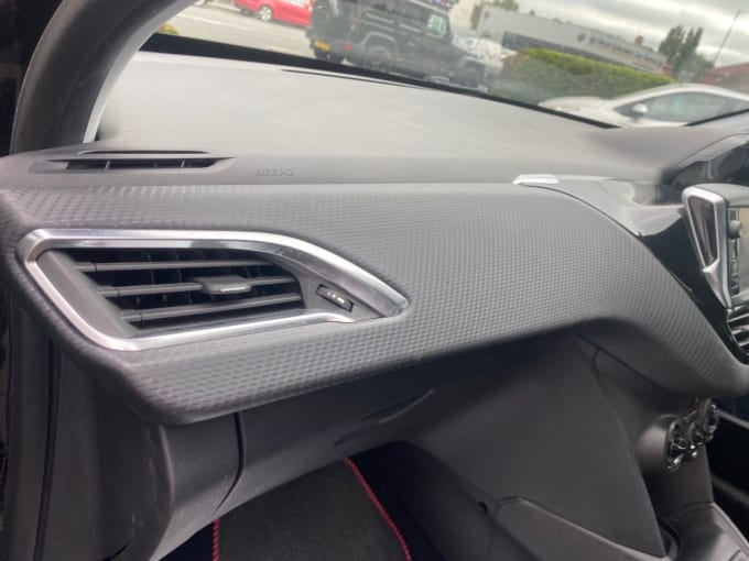2025 Peugeot 208