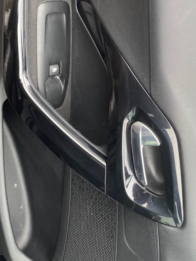 2025 Peugeot 208