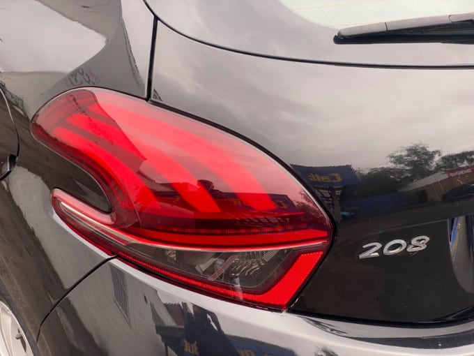 2025 Peugeot 208